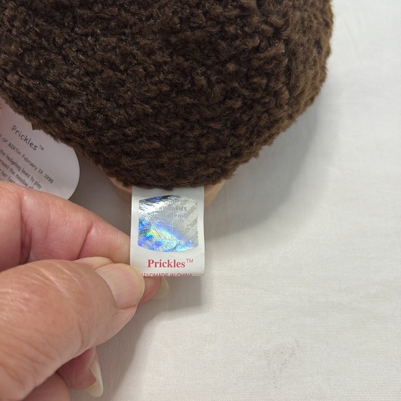 Vintage Ty Brown and Tan Hedgehog Plush Small Pet Toy. Prickles - Picture 3 of 8